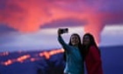 Thousands flock to Mauna Loa for selfies throughout significant eruption