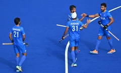 Australia beats India 5-1, seals hockey Test series