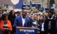 Democrat Raphael Warnock holds narrow poll lead in crucial Georgia Senate runoff – live
