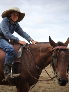 Bush kids saddle up as Australia’s biggest stock horse sale reaches $5.3 million