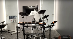 View this little drummer bot remain on beat