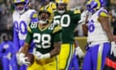 Green Bay Packers hold back flailing LA Rams to keep playoff hopes afloat