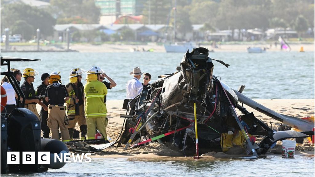 Australia helicopter accident: Four dead in mid-air event over Gold Coast – BBC