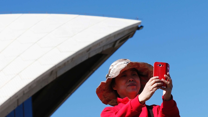 Will Australia see an increase of Chinese travelers as China unwinds stringent COVID-19 border guidelines? – ABC News