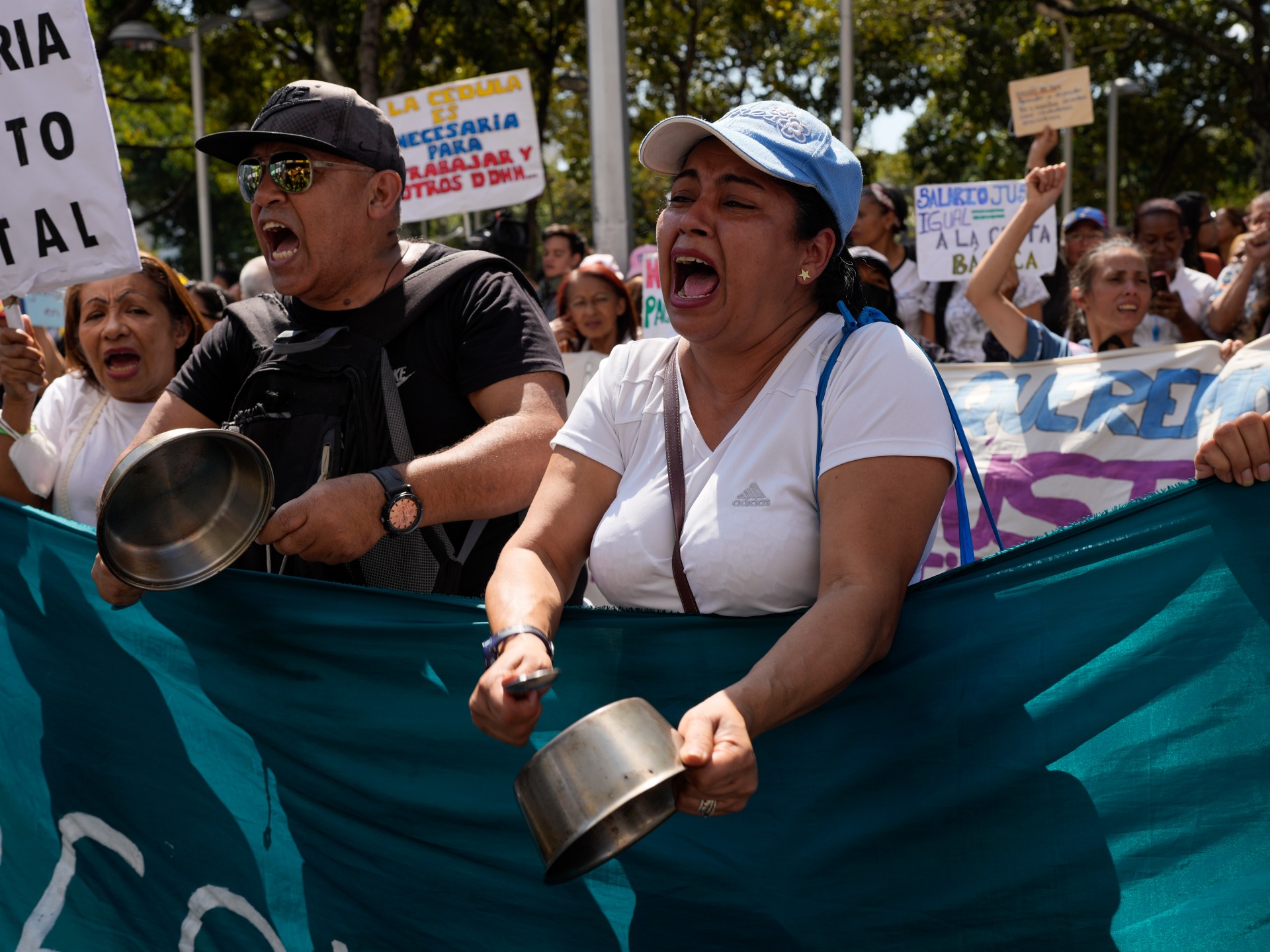 Venezuela’s instructors march for much better pay in the middle of skyrocketing inflation