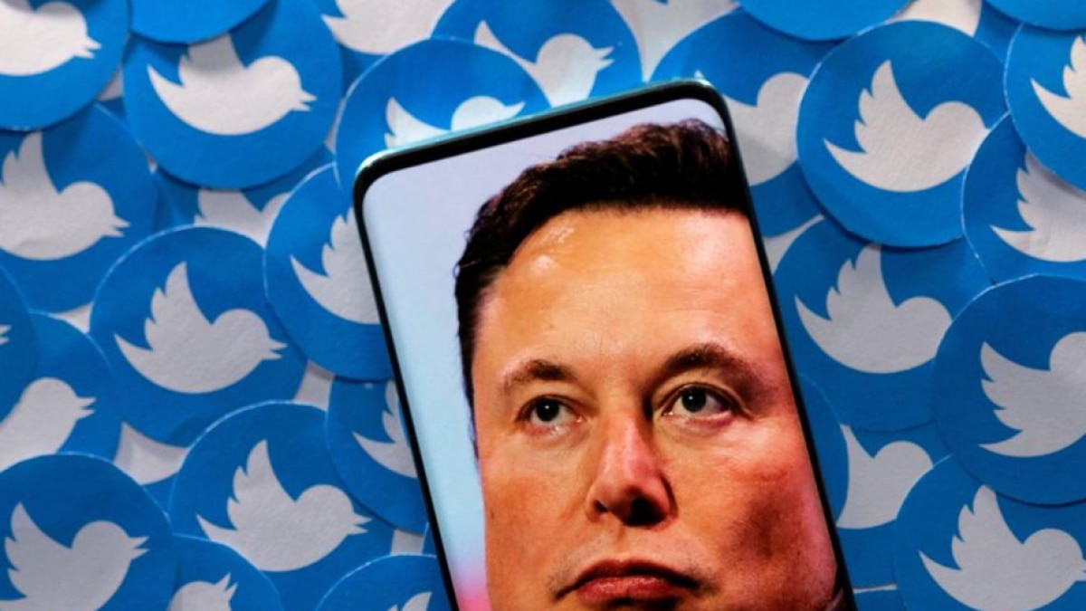 Musk apologizes to Twitter users, says new feature will come soon