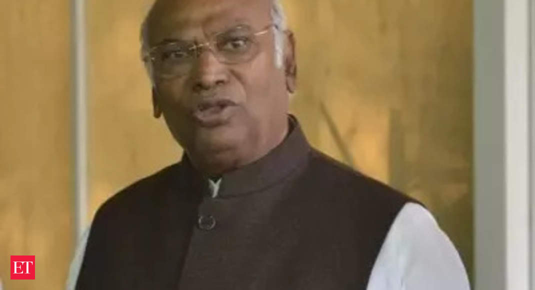 Withstand attack on judiciary: Kharge to individuals on R-Day eve