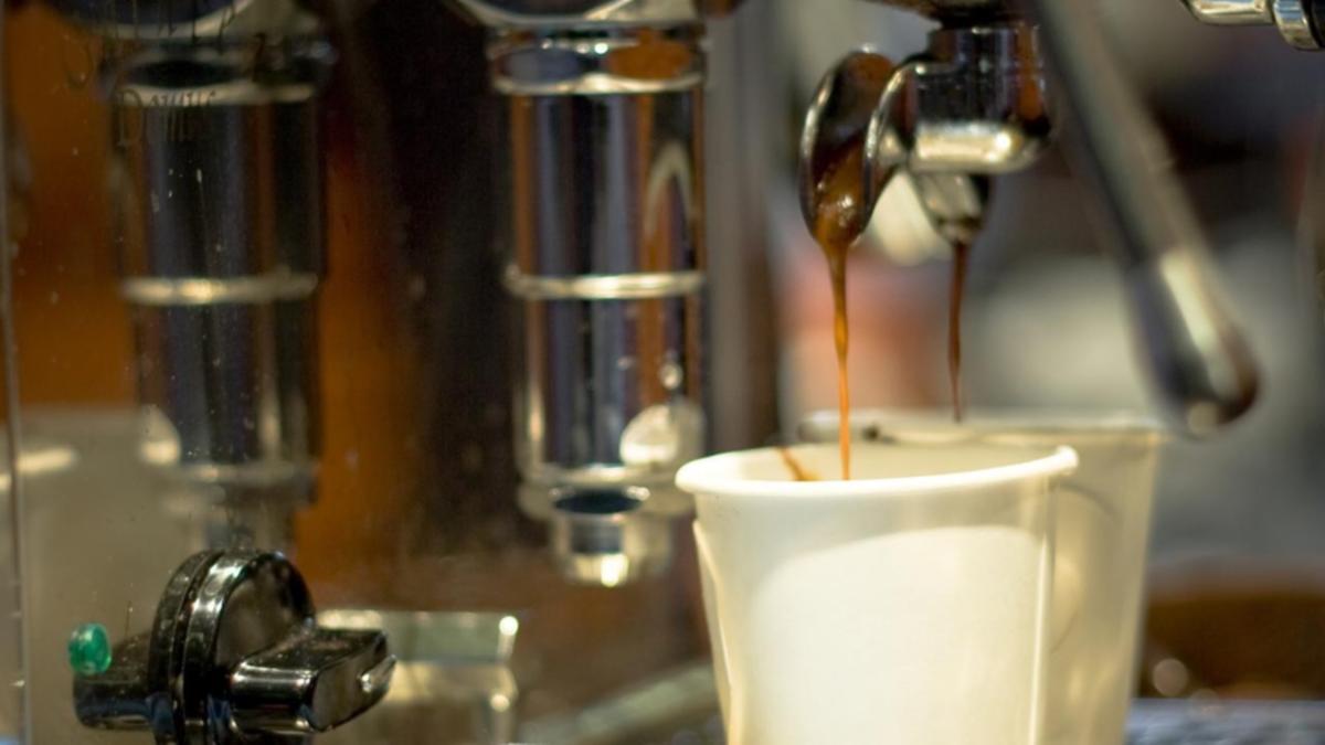 WA eyes end date for plastic coffee cups, single-use plastics