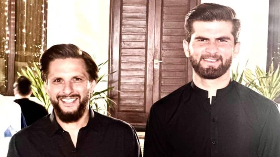 VIEW: Shahid Afridi Coaches Son-in-law Shaheen Shah Afridi to strike Sixes Ahead of Marriage with Daughter