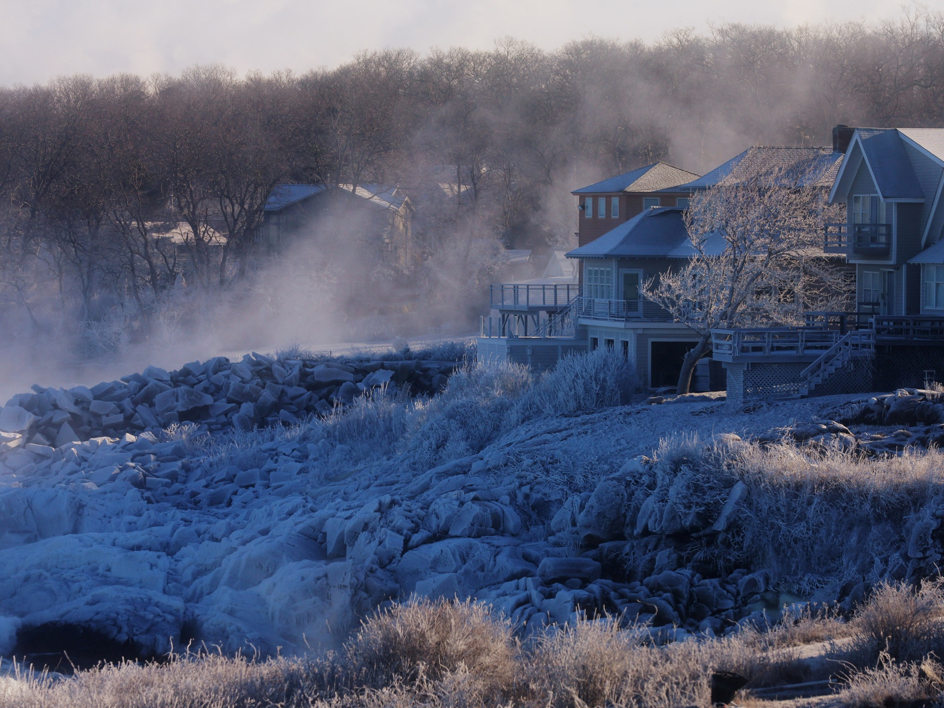 What is the ‘Arctic blast’ deep-freezing the United States and Canada?