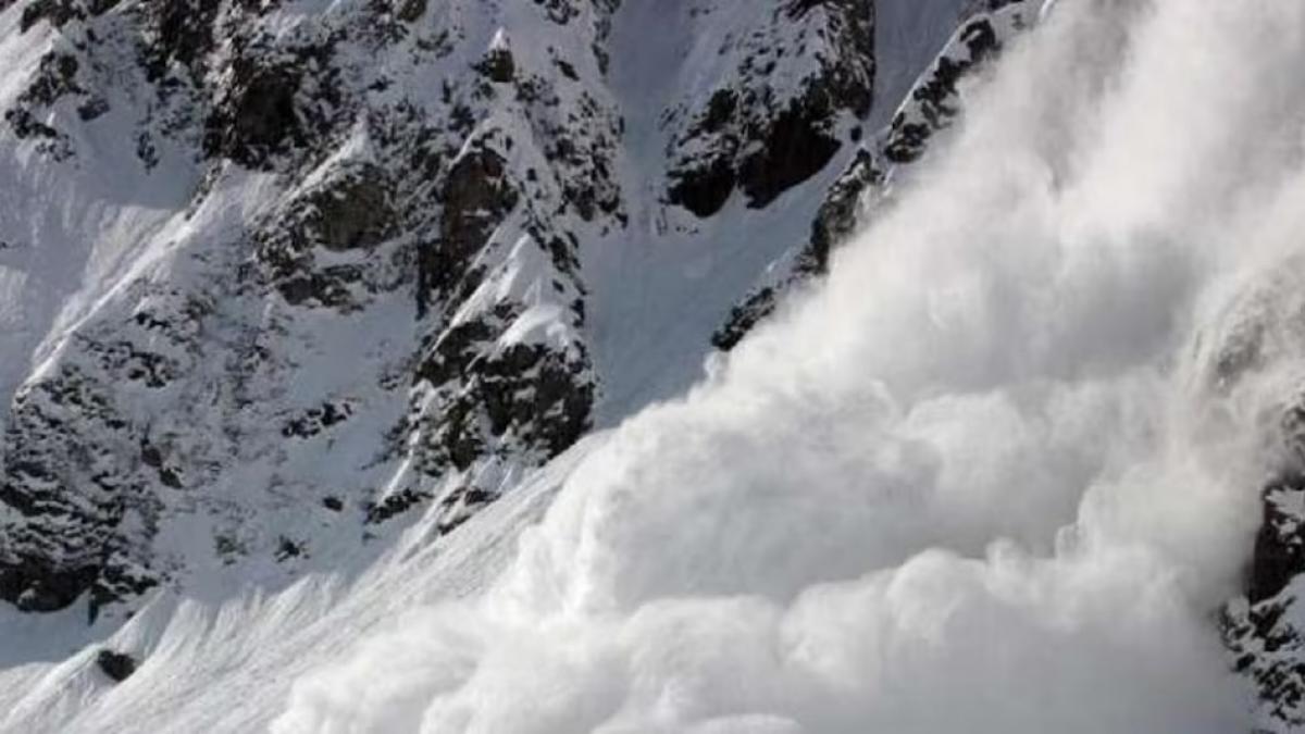 Avalanche warning in four districts of Uttarakhand, alert for next 24 hours