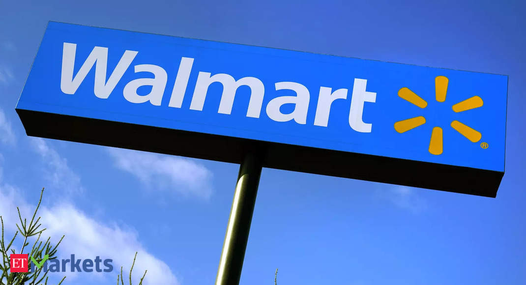 Walmart sees weaker 2023 outcomes, careful on financial outlook