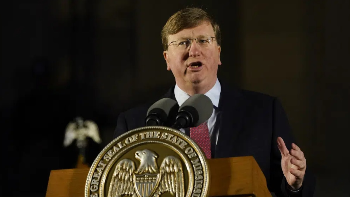 ‘Have to support mamas’: In about-face, Mississippi guv backs longer Medicaid