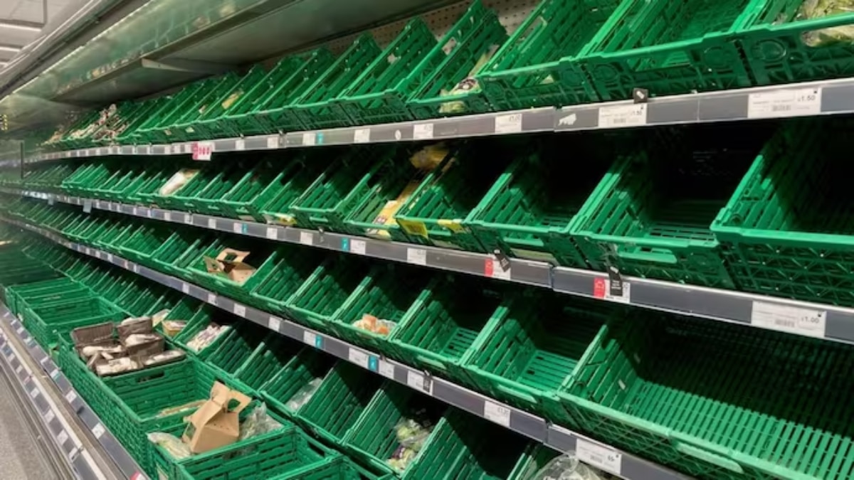 Tomato shortage in Britain, people posting pictures of empty supermarkets