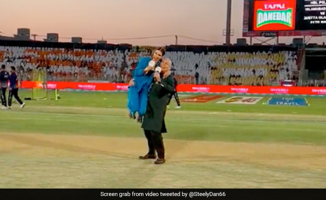 Enjoy: Danny Morrison Lifts Presenter On His Lap During Pre-Match Show In Viral PSL Video