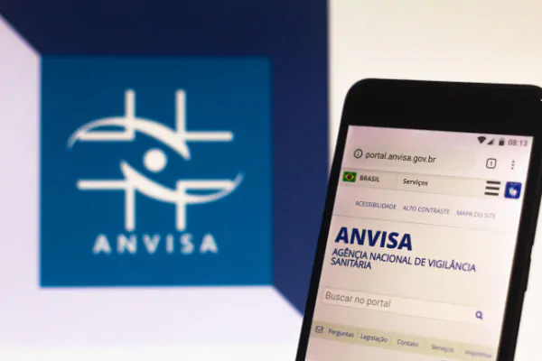 Anvisa apreende e proíbe comercialização de medicamentos falsificados