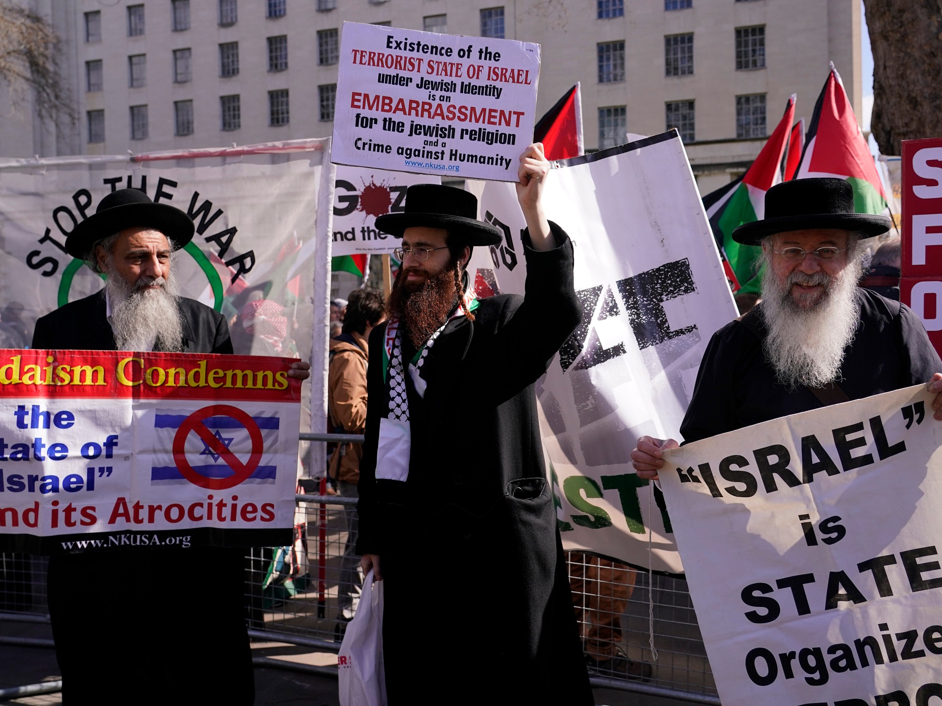 Israeli PM Netanyahu satisfied by protesters on see to London