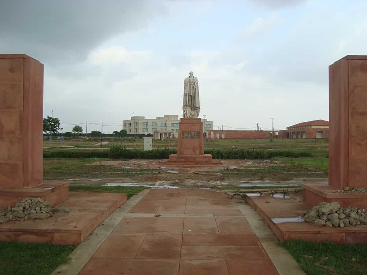 Crowning Park in Delhi: A website of lost colonial antiques and forgotten British magnificence