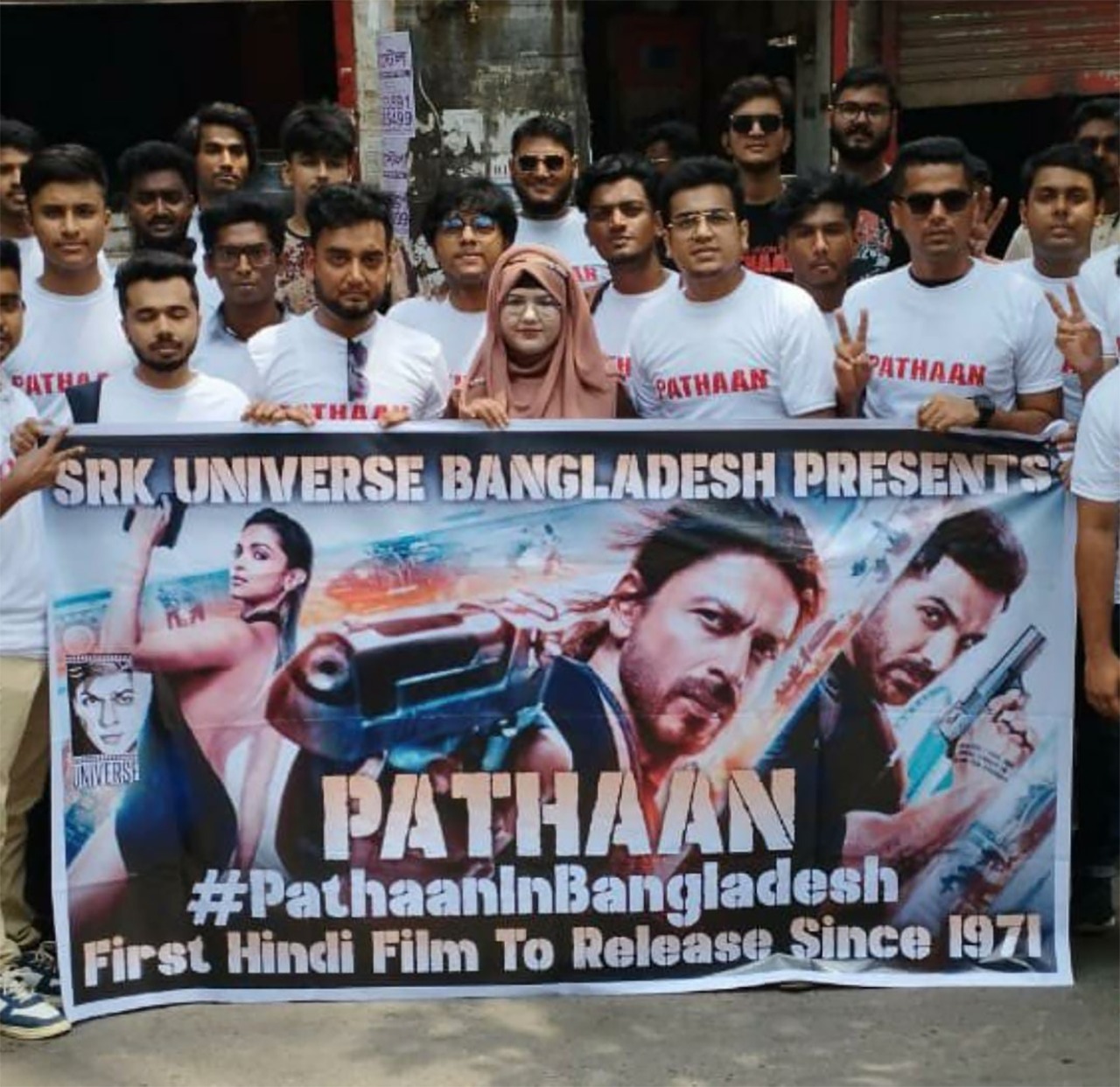 Pathaan Box Office: Shah Rukh Khan-starrer takes a TERRIFIC opening in Bangladesh; grosses 25 lakhs Bangladeshi takas [Rs. 19.13 lakhs] from 41 screens on day 1