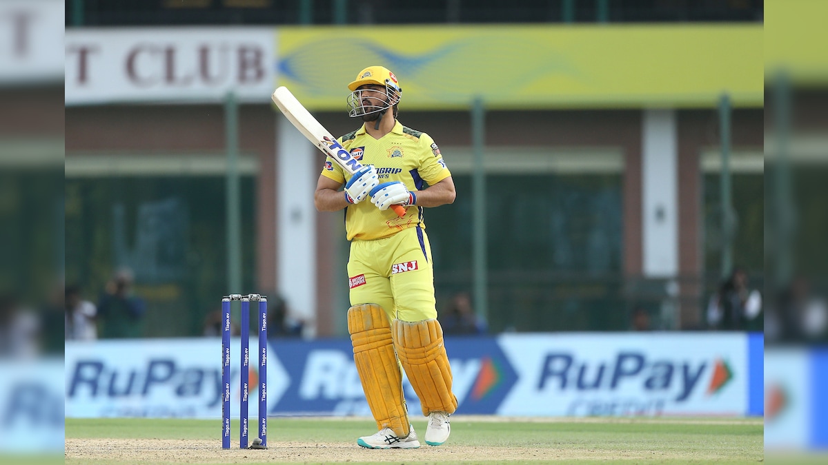 MS Dhoni “Trying To Delay Coming In …”: CSK Coach Explains How Skipper’s Dodgy Knee Is Affecting His Batting Order