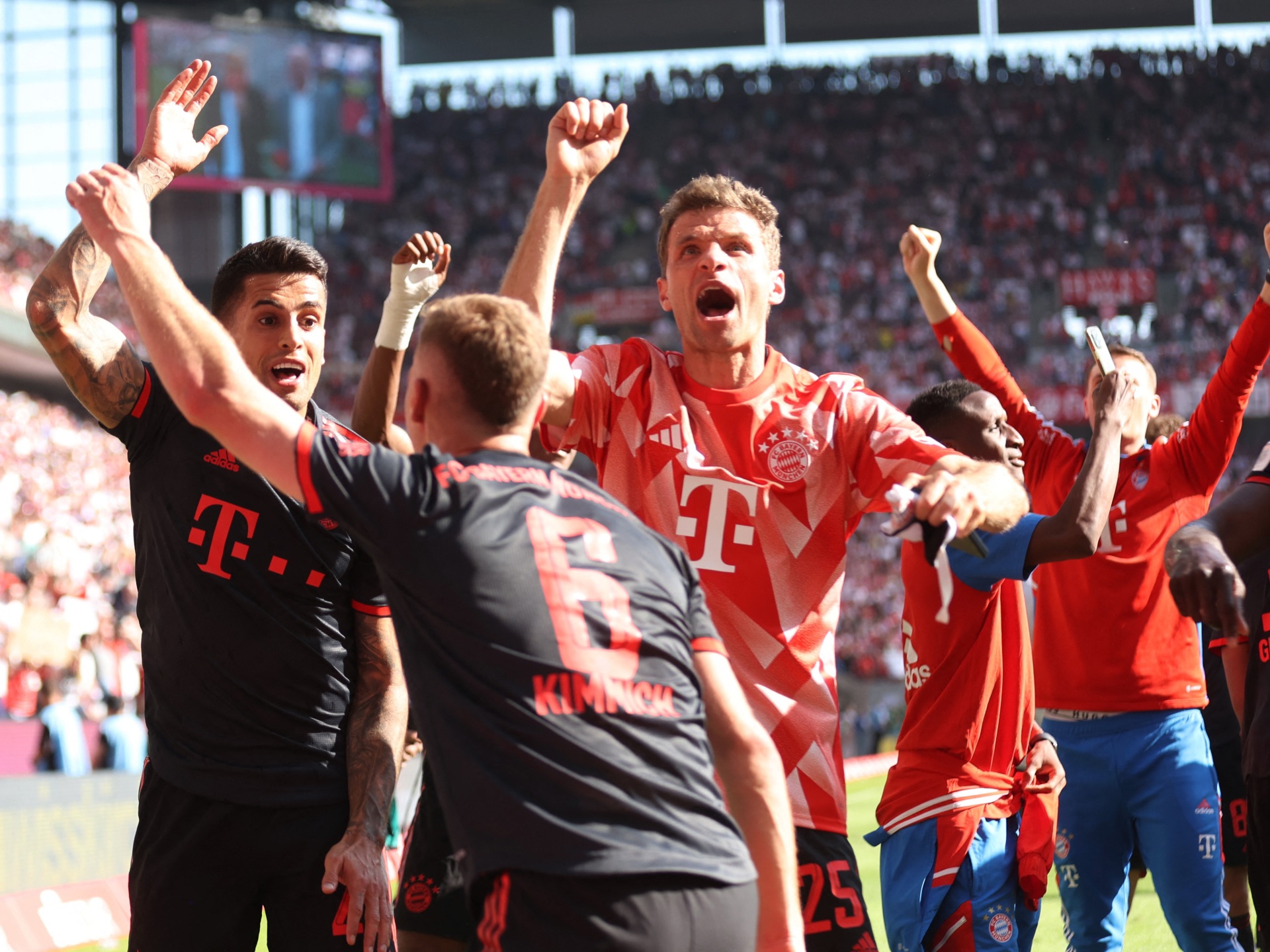 Bayern win 11th successive Bundesliga title as Dortmund stumble