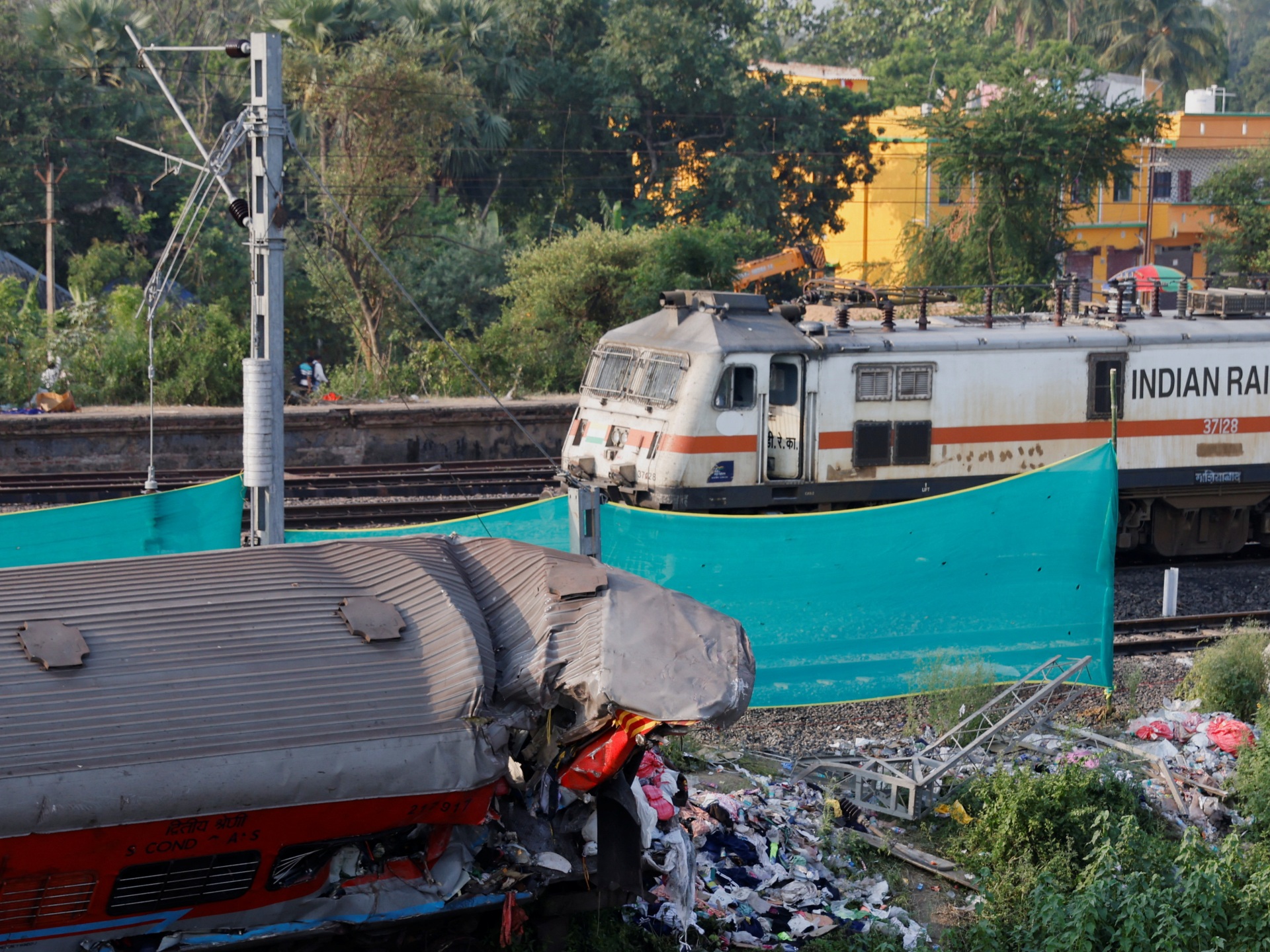 Penetrate into India rail catastrophe starts as train services resume