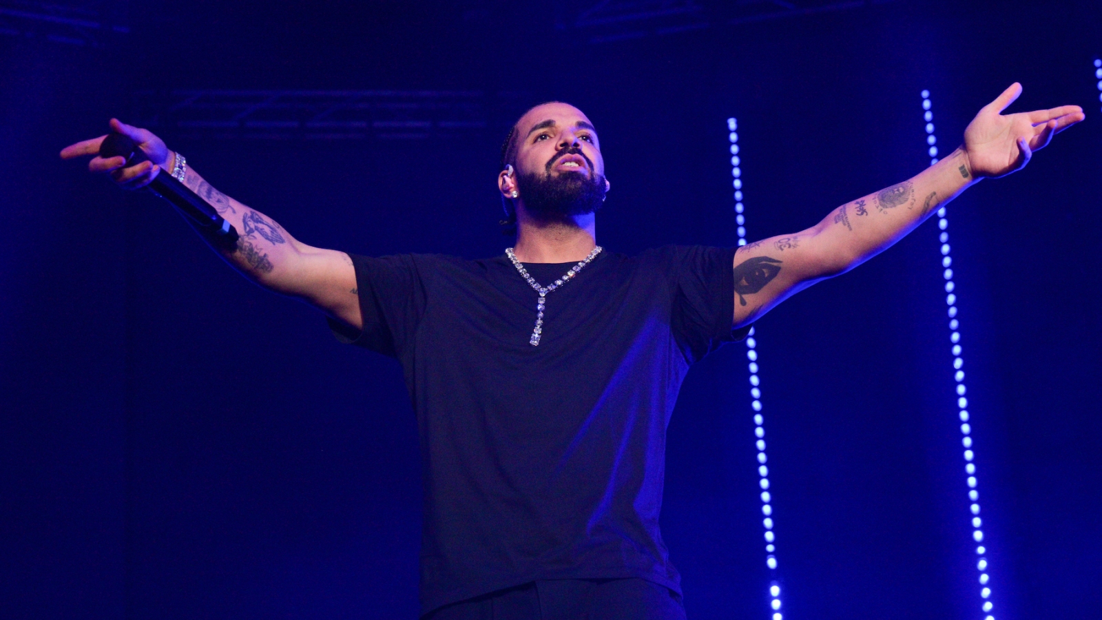 Drake Reveals New Album ‘For All the Dogs’ to Accompany His Poetry Book