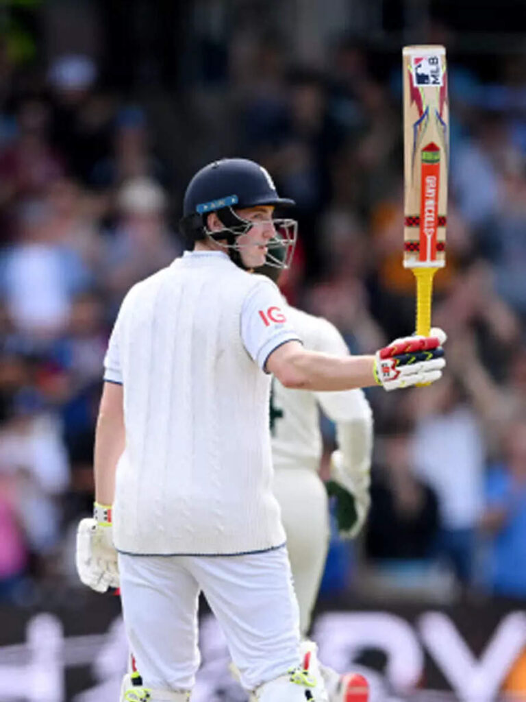 In Pics: England beat Australia to survive in the series — Indian Monitor