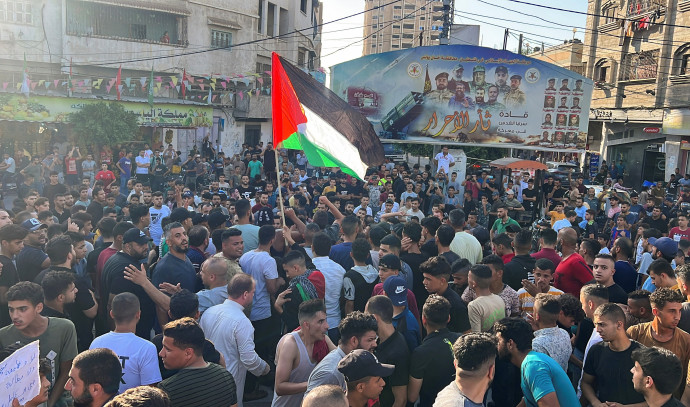 Palestinians in Gaza demonstration financial difficulty, contact us to end Hamas guideline