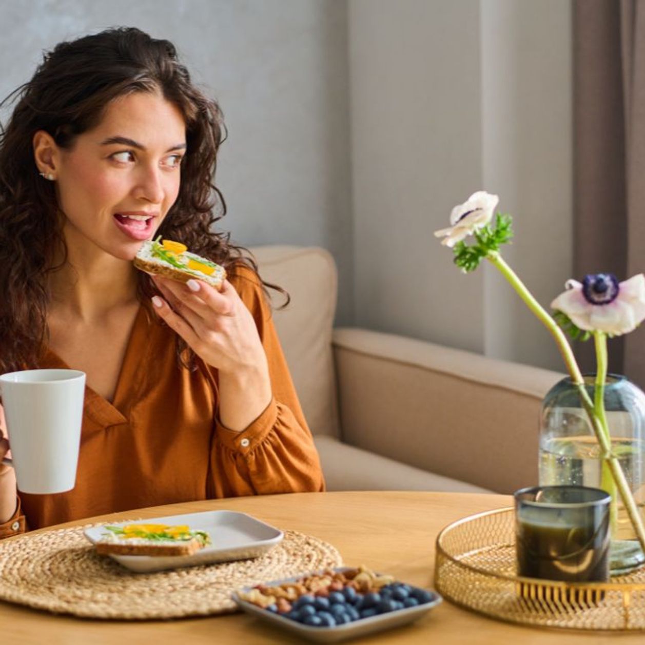 ¡ Adiós hinchazón! Descubre los alimentos ideales para un desayuno ligero y energizante