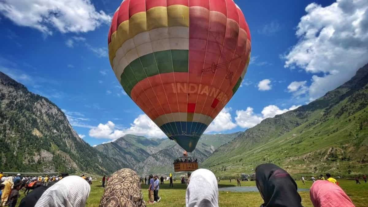 Kashmir: Indian Army’s experience celebration in Gurez enthrals travelers and residents alike