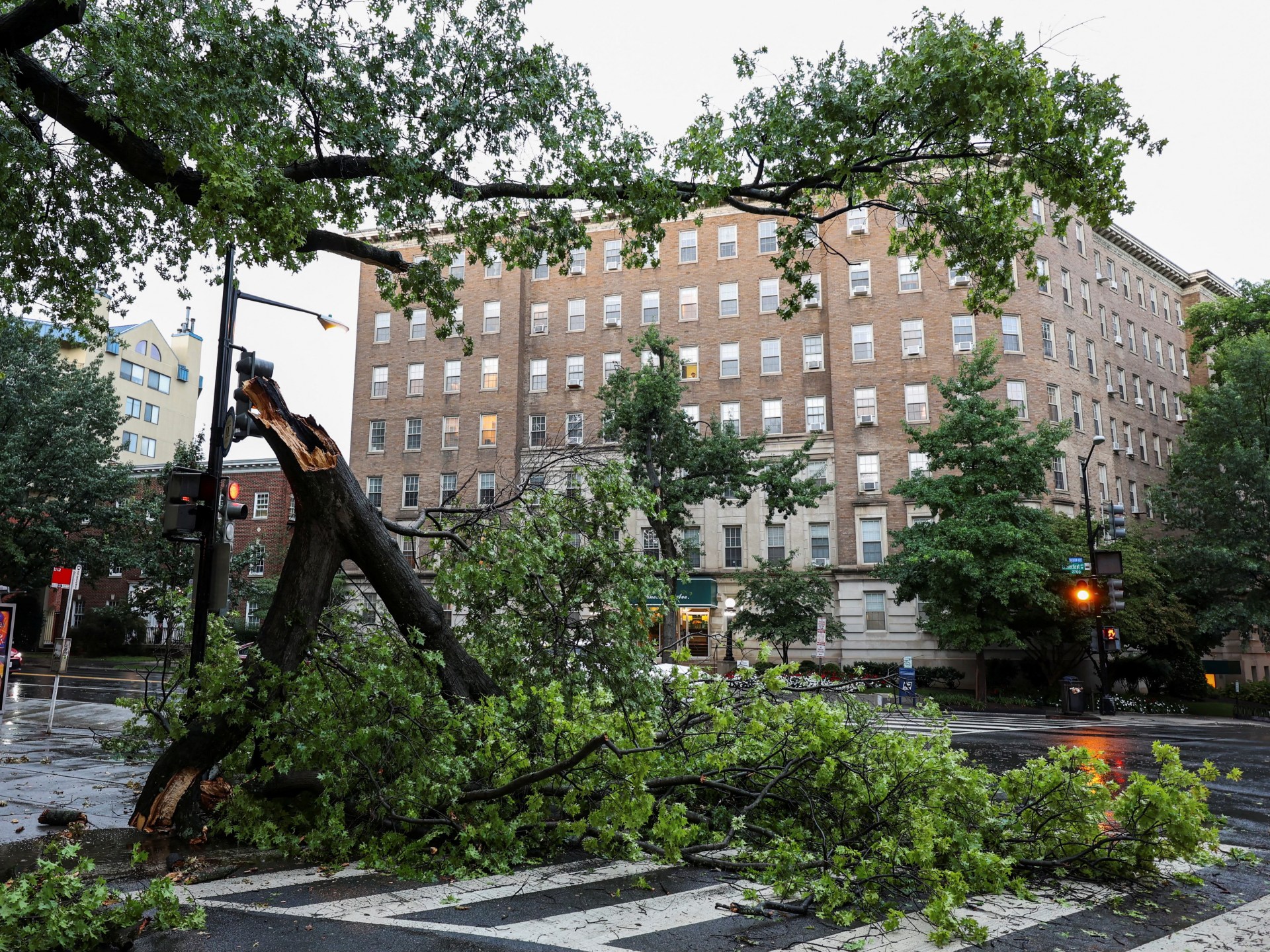 2 dead, over 700,000 left without power as storms damage eastern United States