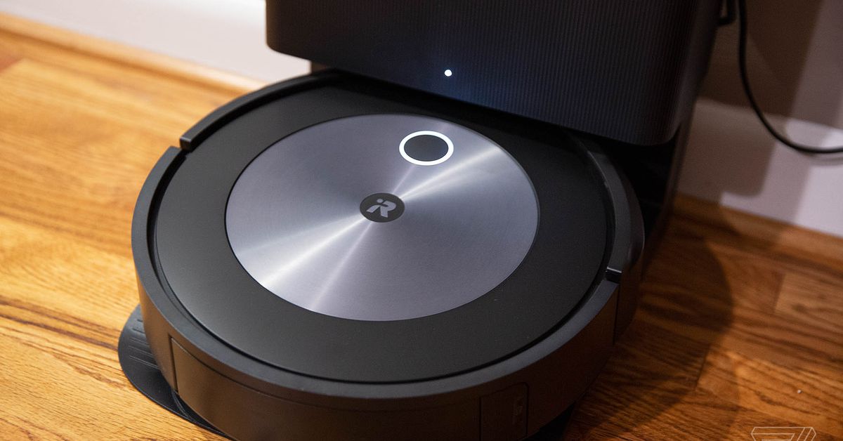 iRobot’s Roomba j7 Plus, our preferred robotic vacuum, has actually struck an all-time low