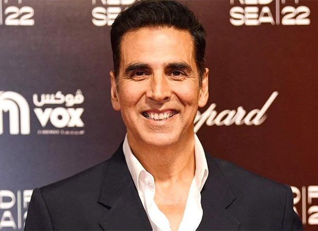 Akshay Kumar reveals Indian citizenship on Independence Day; close down giants