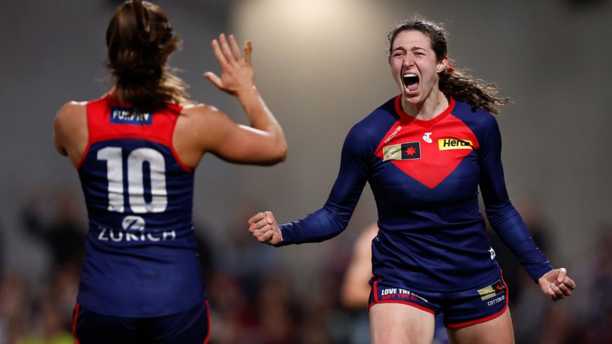 Ruling premiers Melbourne open AFLW season with big win over Collingwood