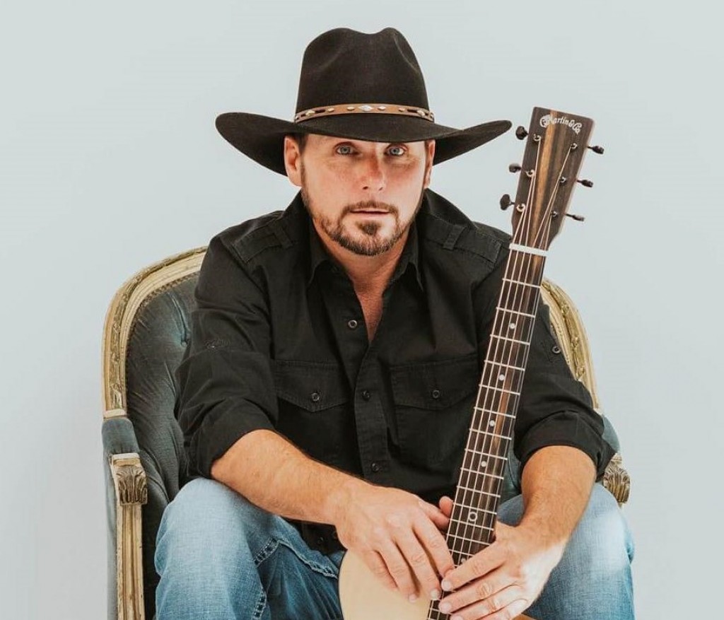 Truck Pierce Brings a Brand New Taste of Country Music with His Upcoming Album ‘SOLID GROUND’