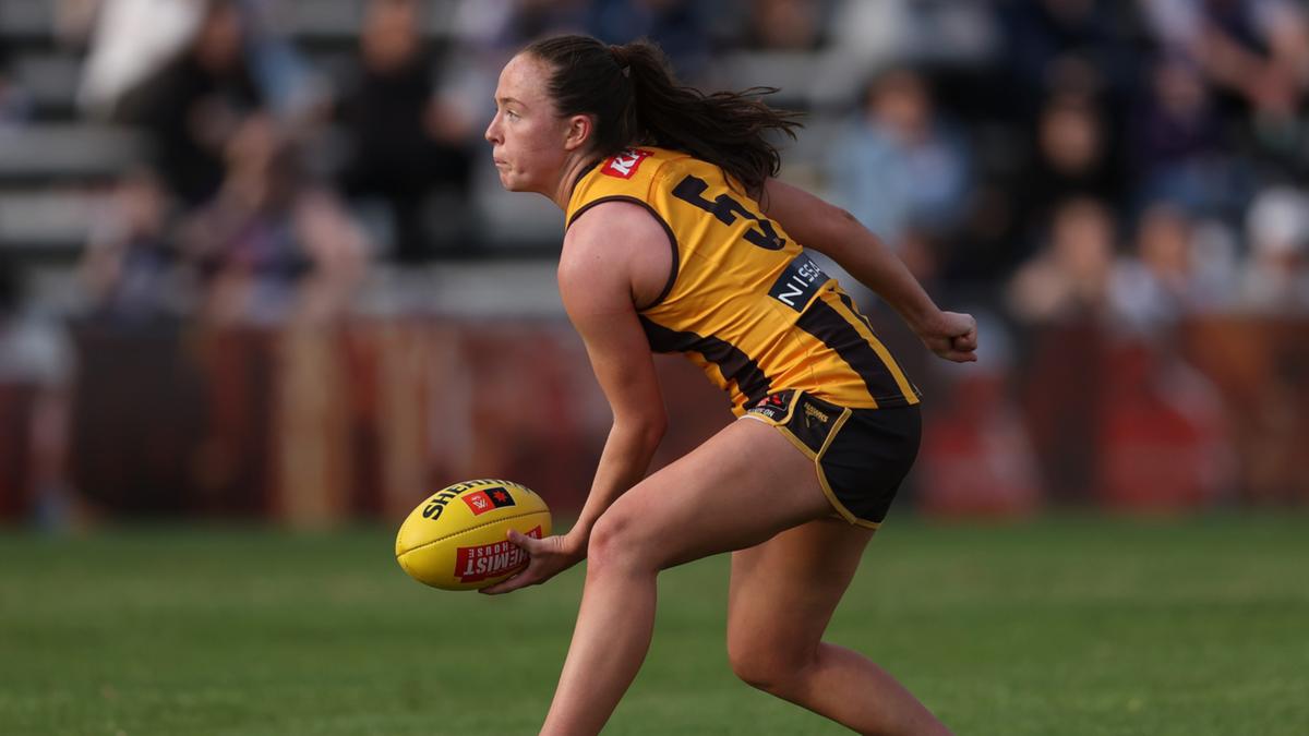 Child of Australian cricket legend Damien Fleming making AFLW waves for Hawthorn