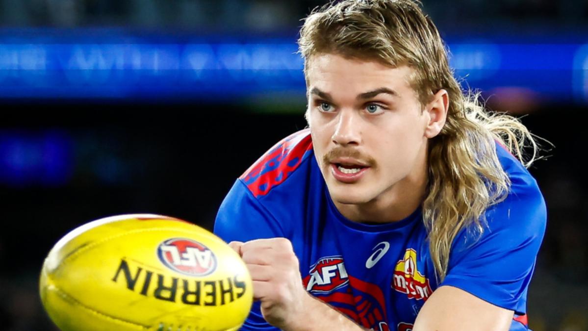 Bailey Smith owns up to error with Luke Beveridge: ‘I wasn’t proficient at simply accepting my function’