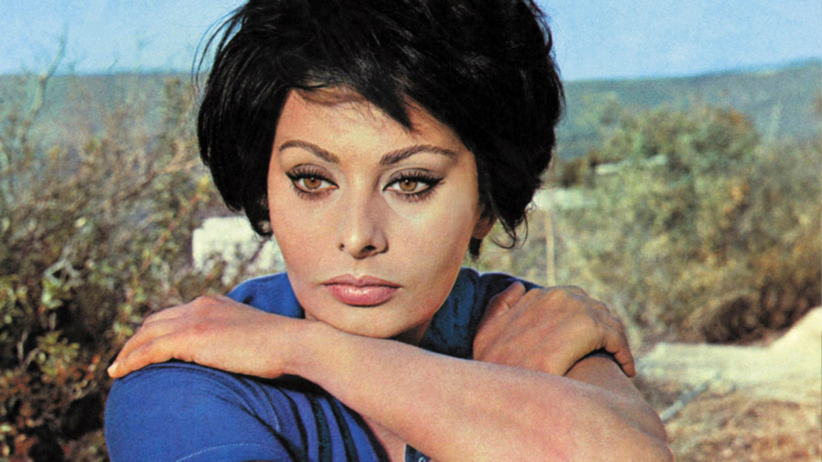 Hollywood icon Sophia Loren hurried to healthcare facility for emergency situation surgical treatment