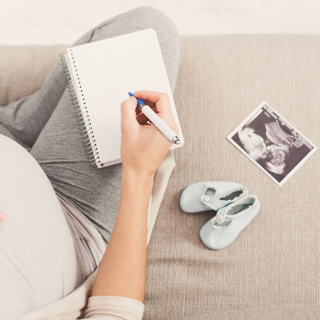 Nombres de 3 letras que están conquistando a padres y madres en España. ¡ Significados y tendencias!