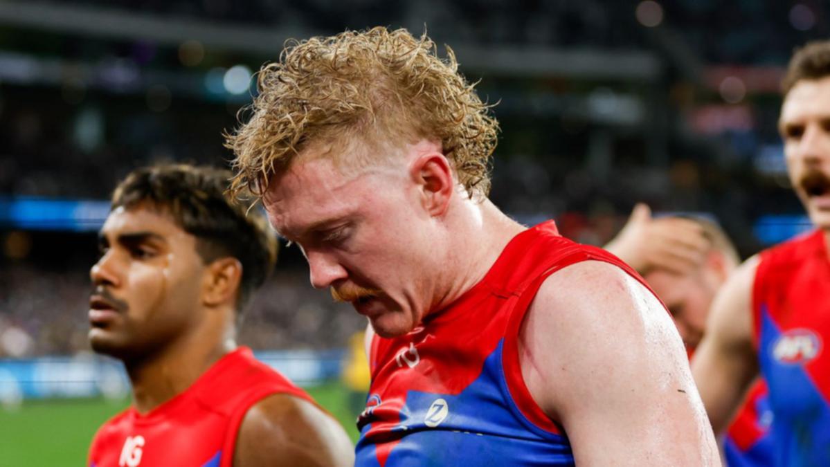 Melbourne board starts explosive trade talks on super star midfielder Clayton Oliver