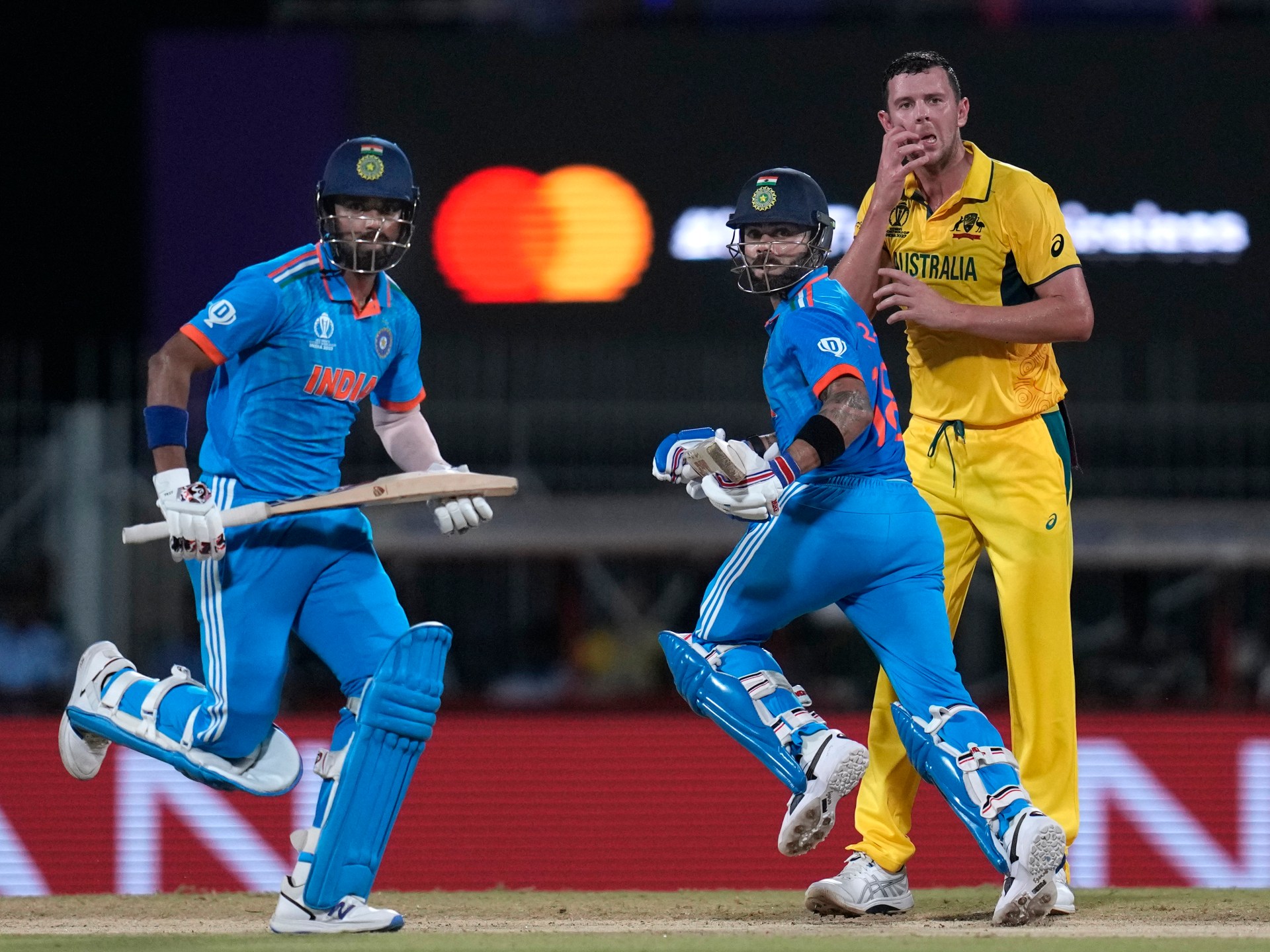 Kohli and Rahul lead India to win over Australia at ICC Cricket World Cup