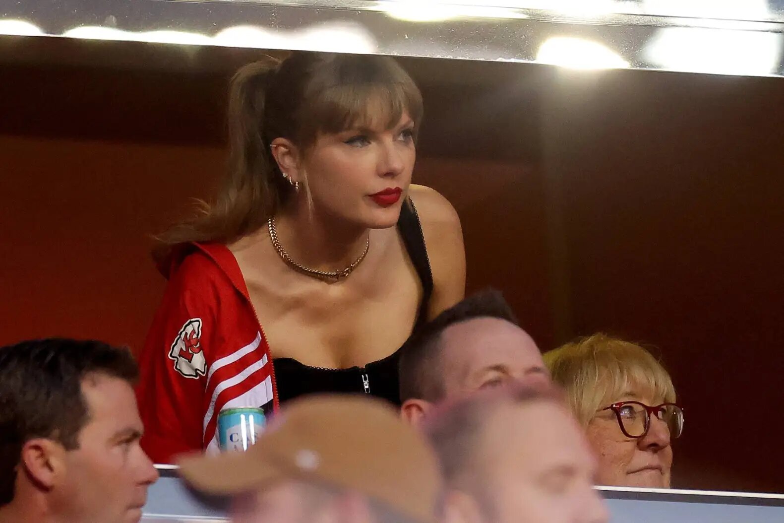 Taylor Swift Pulls Up to Another Travis Kelce Game, a Day After ‘Eras Tour’ Premiere