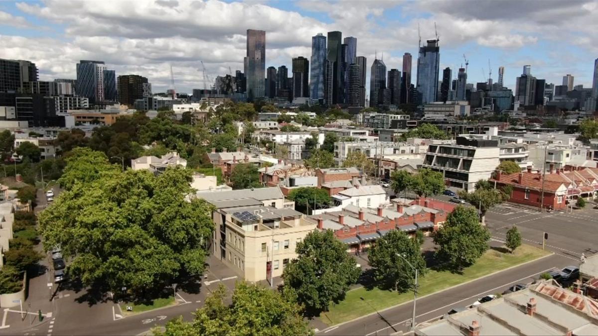 Melbourne property owners paying renters to break their lease due to increasing rate of interest and increased taxes