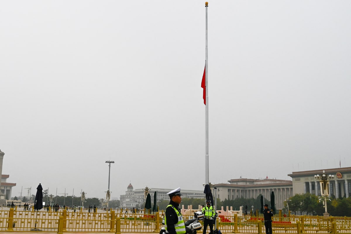 Flags at Half-Mast in Beijing as China Mourns Late Premier Li Keqiang