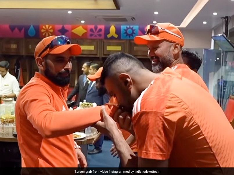 View: Ravichandran Ashwin Kisses Mohammed Shami’s Hand, Indian Dressing Room Gets Star Visitor After Cricket World Cup Final Entry