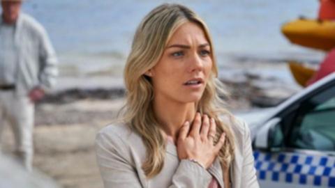 Former Channel 7 Home and Away star Sam Frost stuns fans with make over