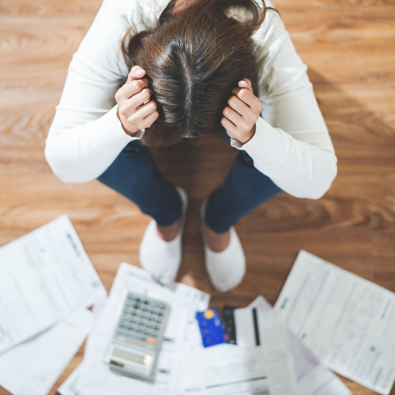 Estrés económico: ¿ Cómo afecta a la salud de las mujeres?