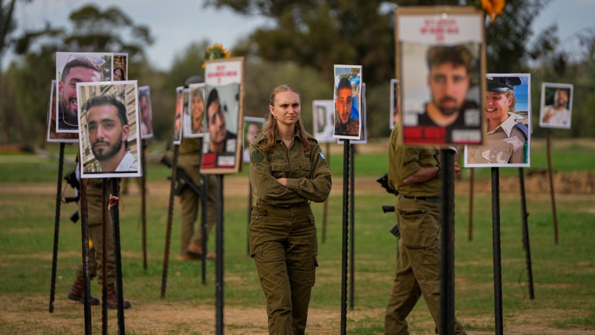 Hamas launches 12 more slaves as Gaza truce holds for 5th day