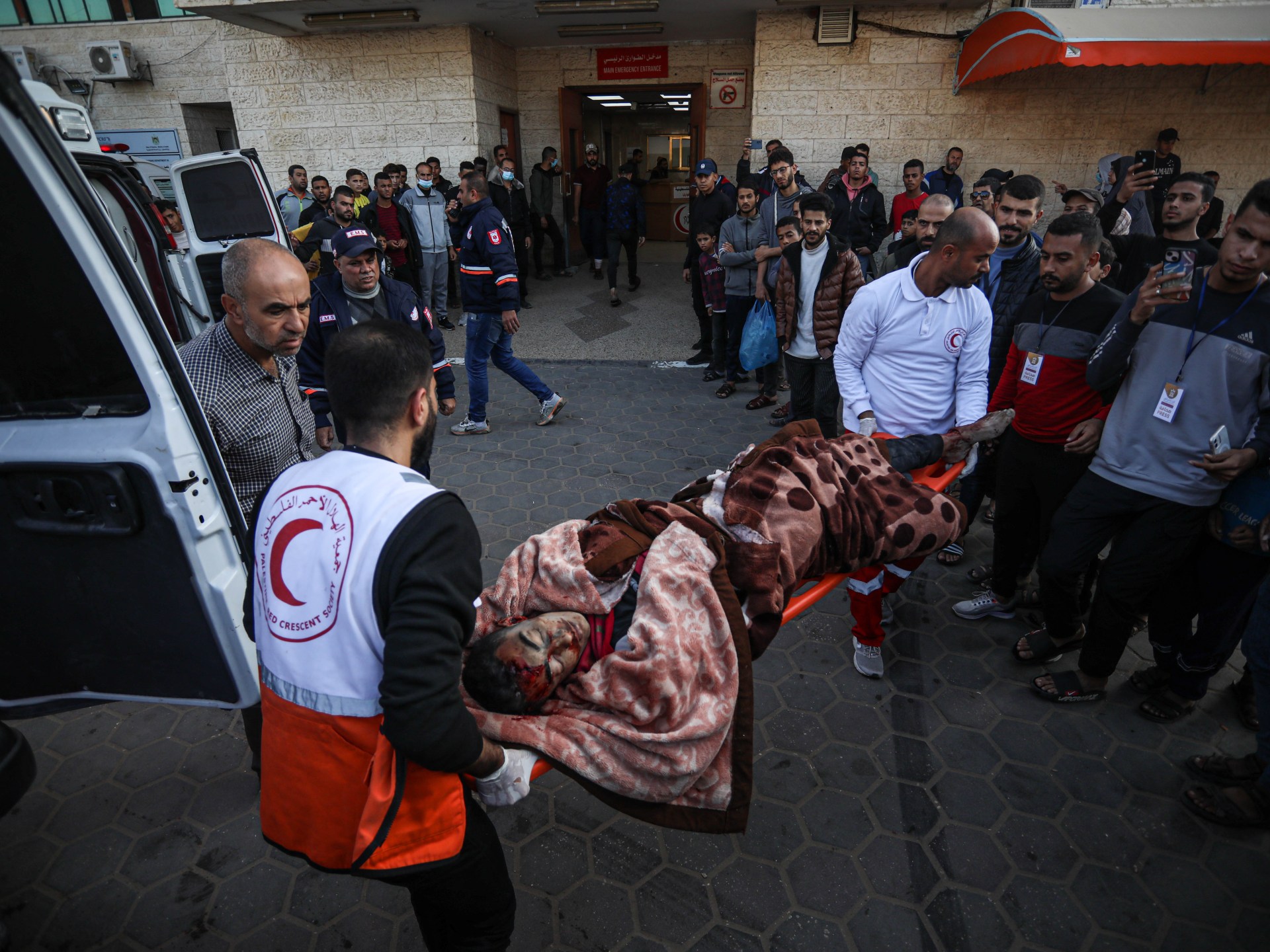 Searching for survivors after Israeli attack on main Gaza structure